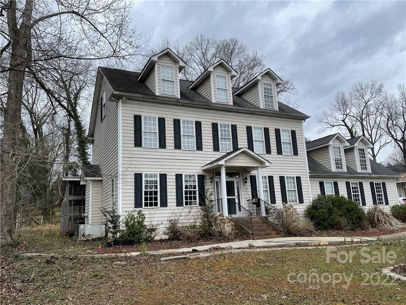 6040 Providence Rd, Charlotte, NC 28226