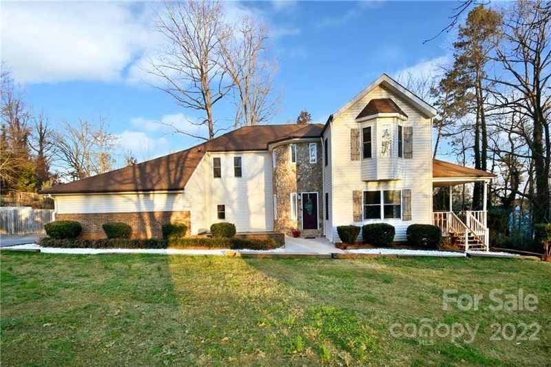 5417 Mallard Dr, Concord, NC 28025