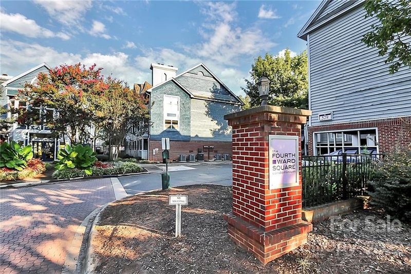 525 Unit 1A N Graham St, Charlotte, NC 28202