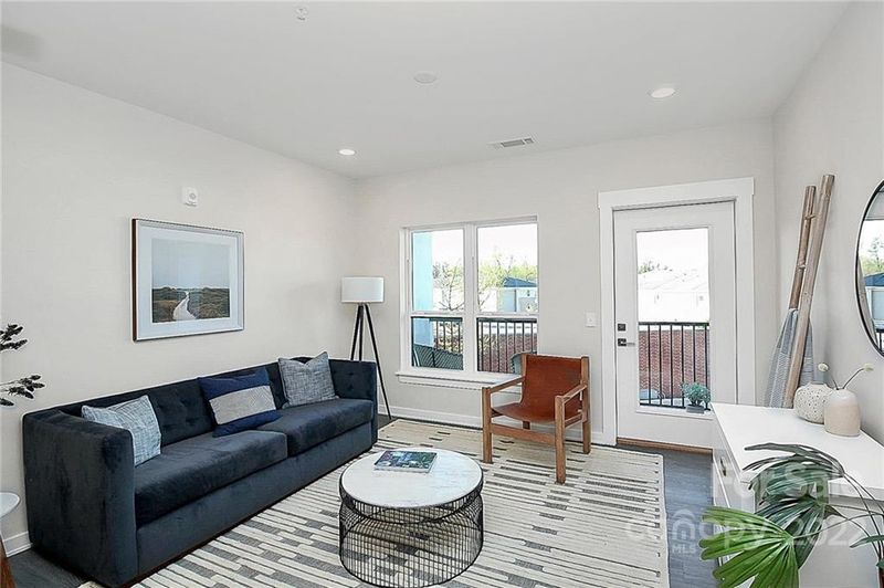 3630 N Davidson St #2202, Charlotte, NC 28205