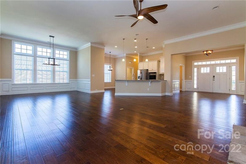 6438 Jepson Ct, Charlotte, NC 28214