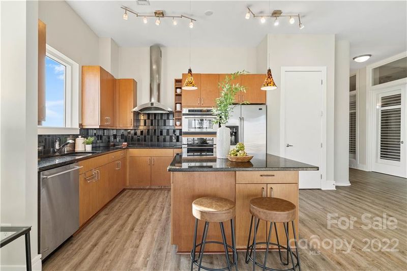 505 E 6th St #1603, Charlotte, NC 28202