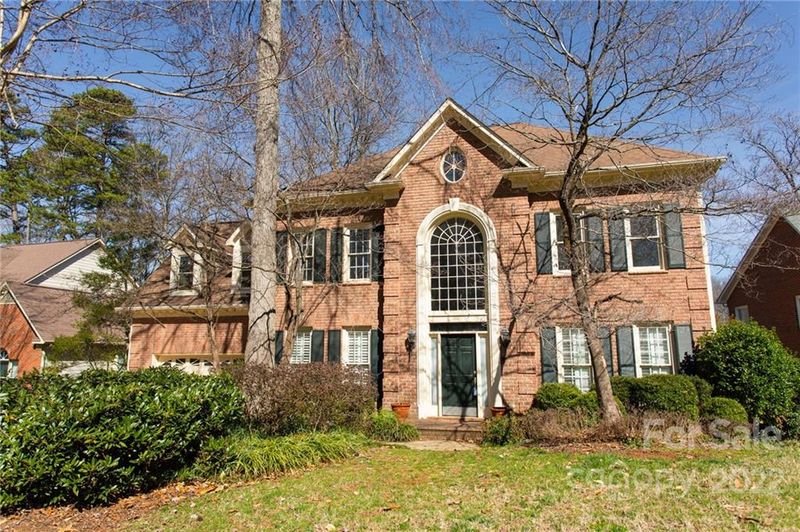 5200 Downing Creek Dr, Charlotte, NC 28269