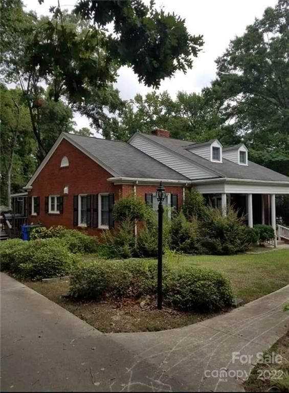 514 Barr St, Lancaster, SC 29720