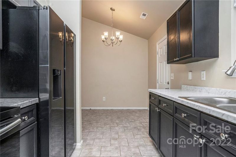 5329 Windy Valley Dr, Charlotte, NC 28208