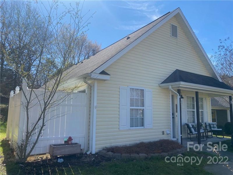 1848 Mission Oaks St, Kannapolis, NC 28083