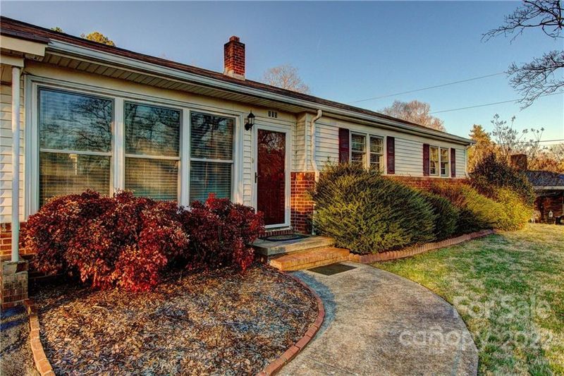 115 Lakeview Rd, Cherryville, NC 28021