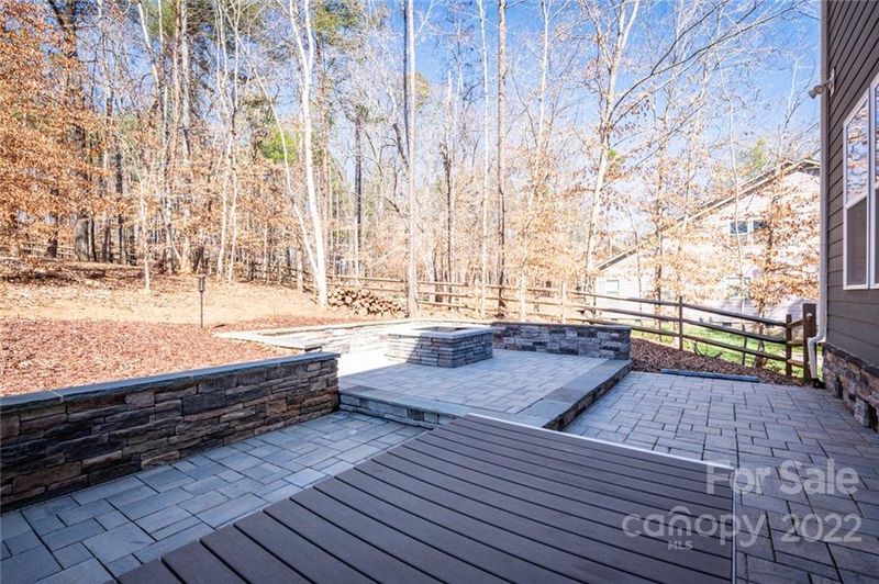1229 Crofton Dr, Waxhaw, NC 28173