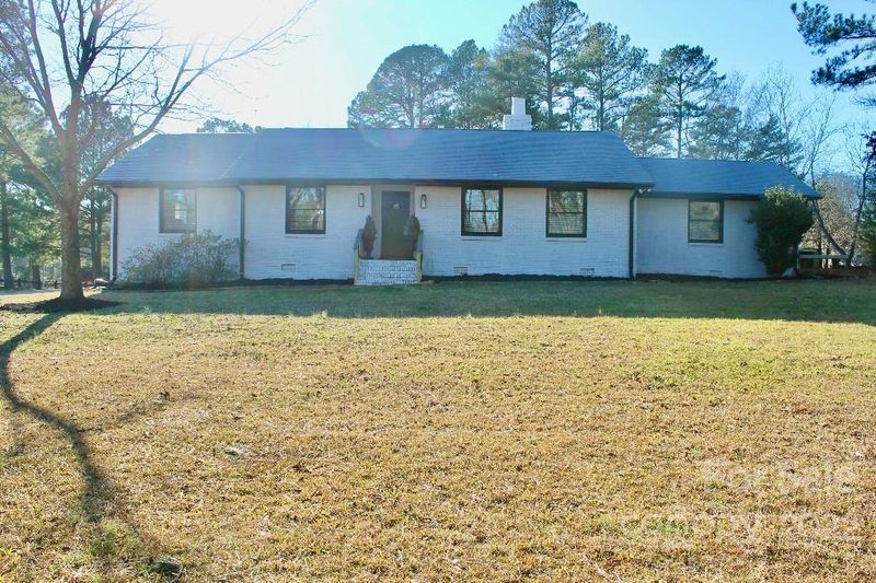 16700 Shallow Pond Rd, Charlotte, NC 28278