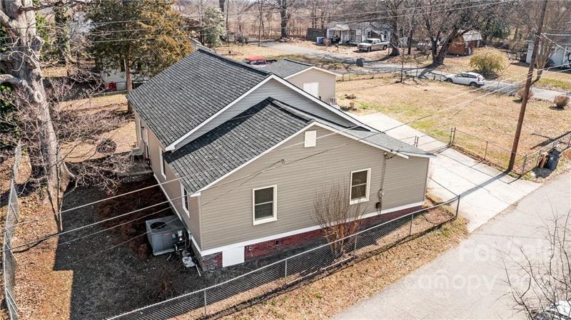 209 Valley St, Stanley, NC 28164