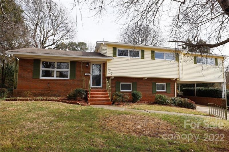 3132 Clearview Dr, Charlotte, NC 28216