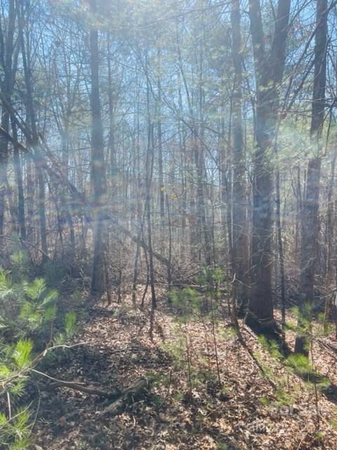 0 R And S Cir, Hickory, NC 28601