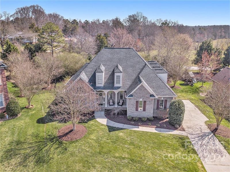 5512 Two Iron Dr, Matthews, NC 28104