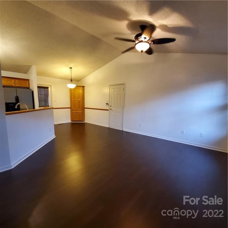 5104 Swinging Bridge Rd, Conover, NC 28613