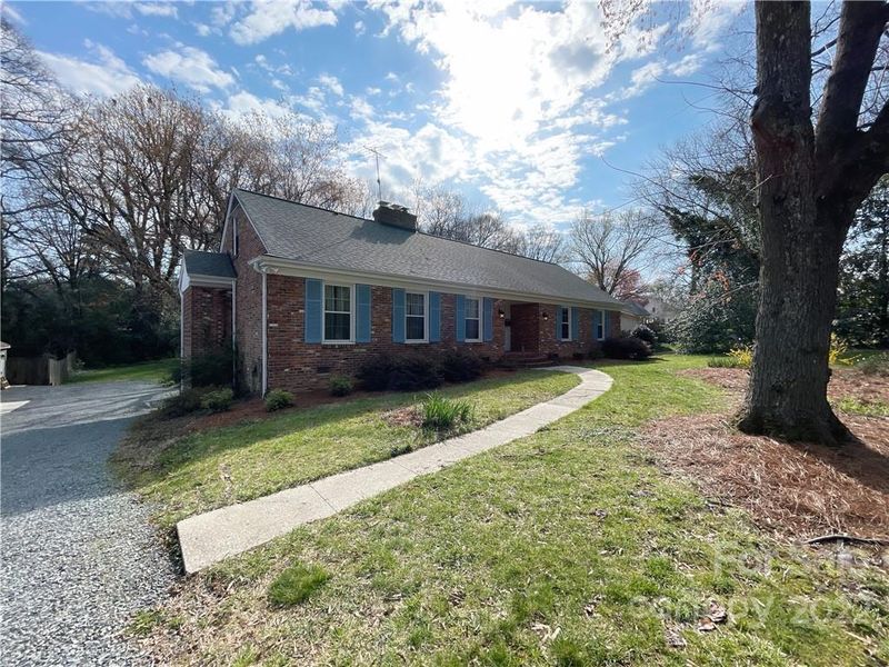 3243 Eastburn Rd, Charlotte, NC 28210