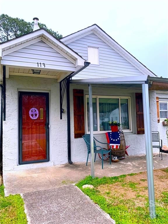 113 Bates Ave, Cherryville, NC 28021