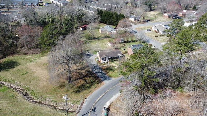 1909 Belmar Dr, Gastonia, NC 28052