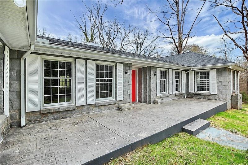 150 Park Dr, Chester, SC 29706