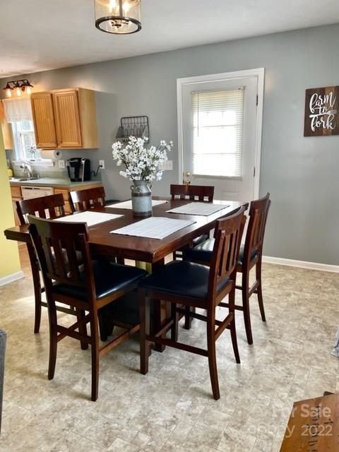 405 Forest Dr, Maiden, NC 28650