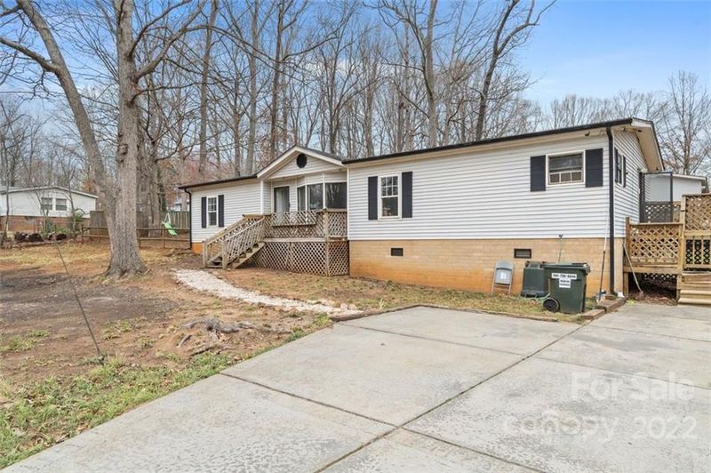 311 Walker Dr, Lincolnton, NC 28092
