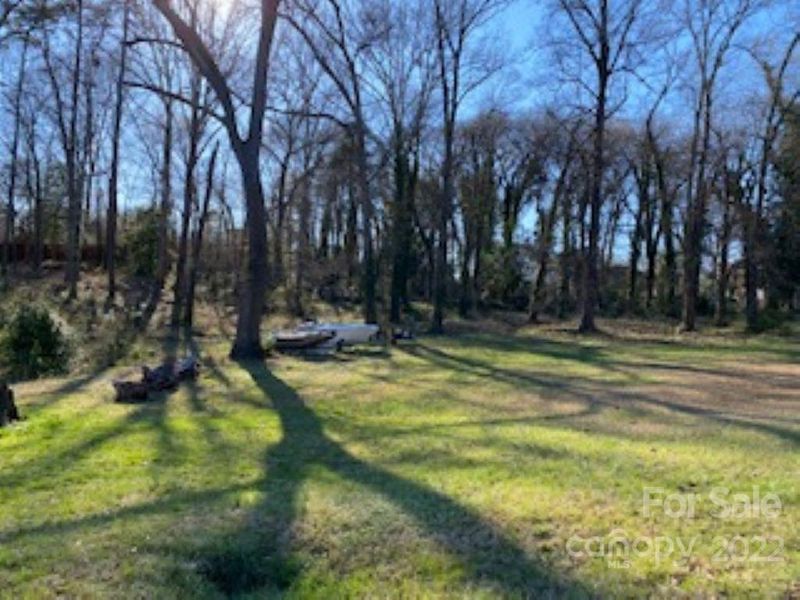 0 Crest St, Mount Holly, NC 28120