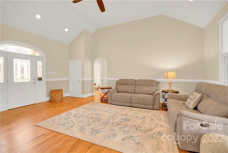 100 Verna Dr, Statesville, NC 28625