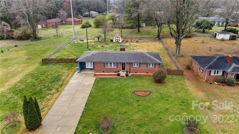 6338 Lakefill Rd, Charlotte, NC 28212