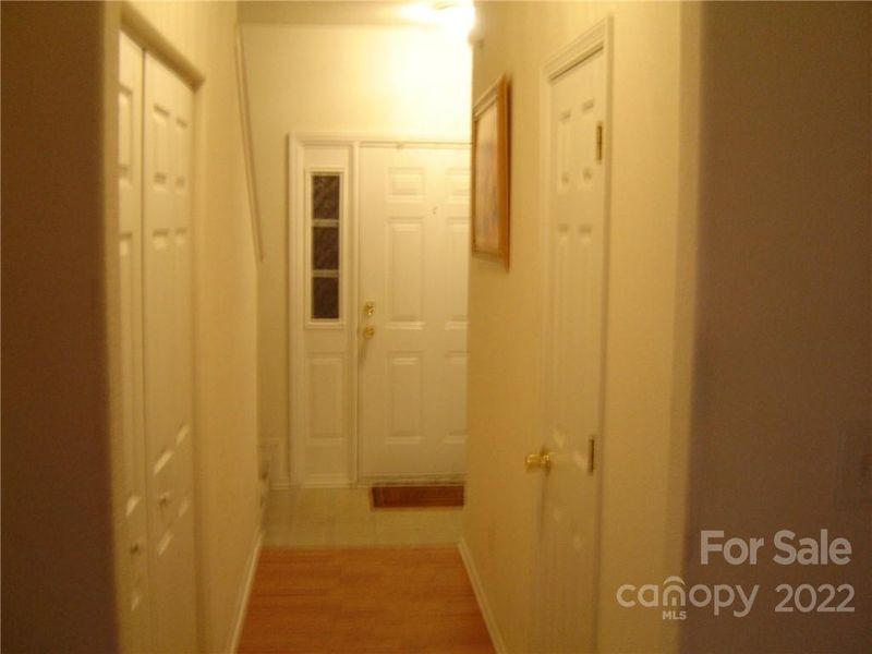 5013 Snowdrop Dr, Charlotte, NC 28215