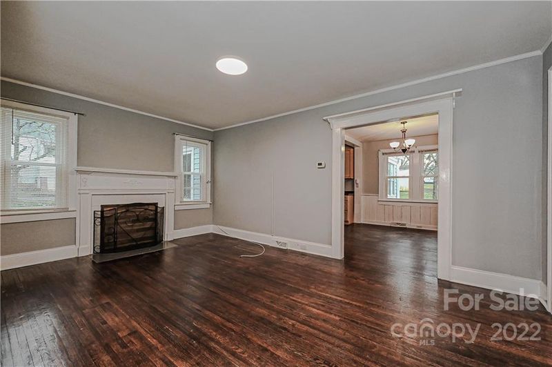 622 E Dixon St, Lincolnton, NC 28092