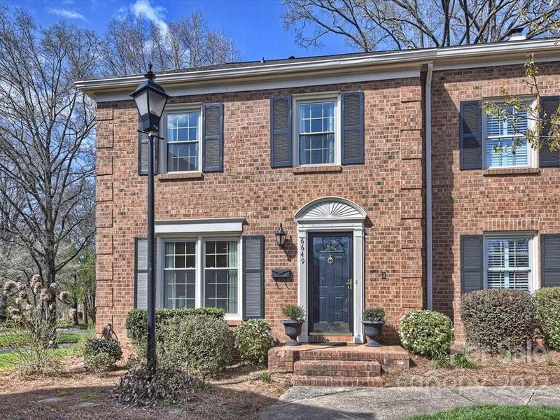 6649 Bunker Hill Cir, Charlotte, NC 28210