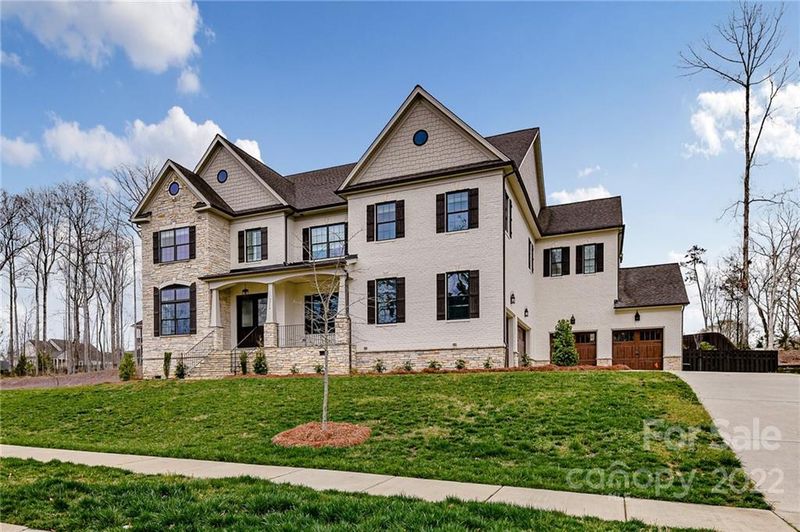 7714 Deerfield Manor Dr, Charlotte, NC 28270