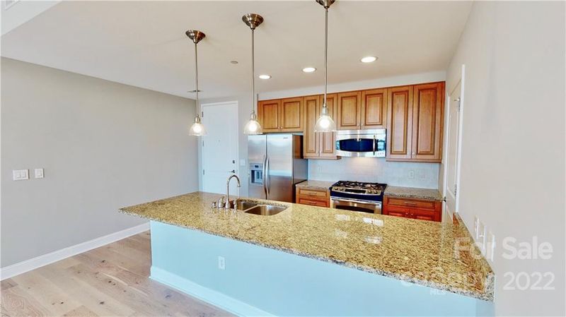 701 Royal Ct #801, Charlotte, NC 28202