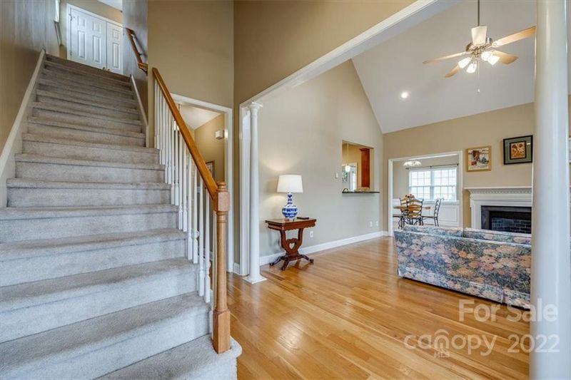 4048 River Falls Dr, Lowell, NC 28098