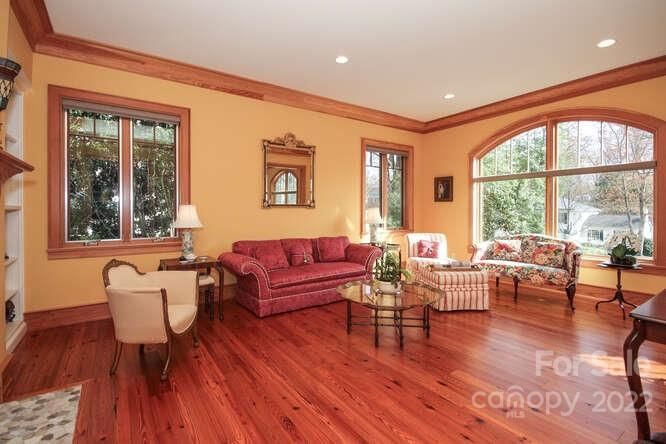 2119 Cortelyou Rd, Charlotte, NC 28211
