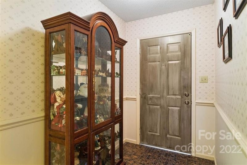 1552 Allen Ln, Conover, NC 28613