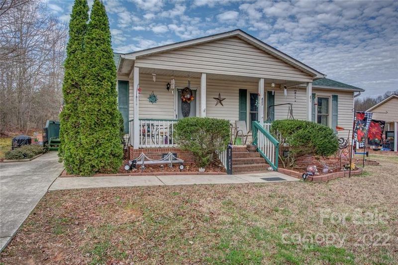 421 N Pine St, Cherryville, NC 28021
