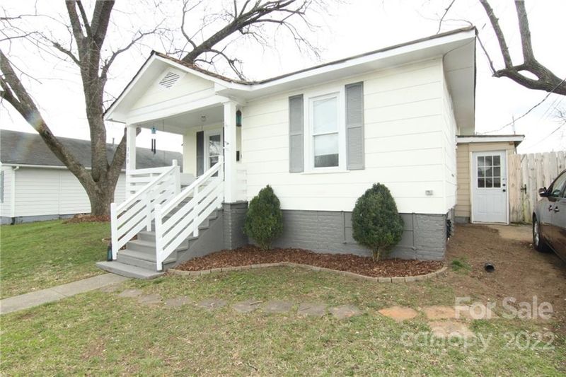 350 Mayflower Ave, Cramerton, NC 28032