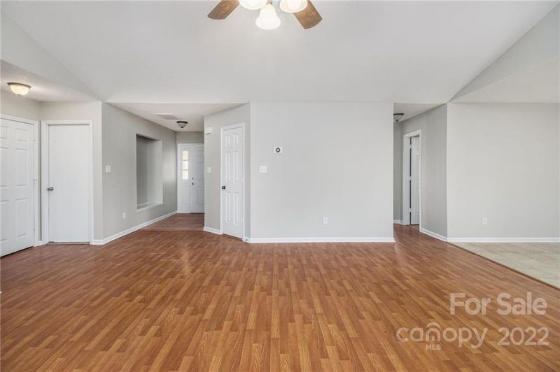 2518 Olde Whitehall Rd, Charlotte, NC 28273
