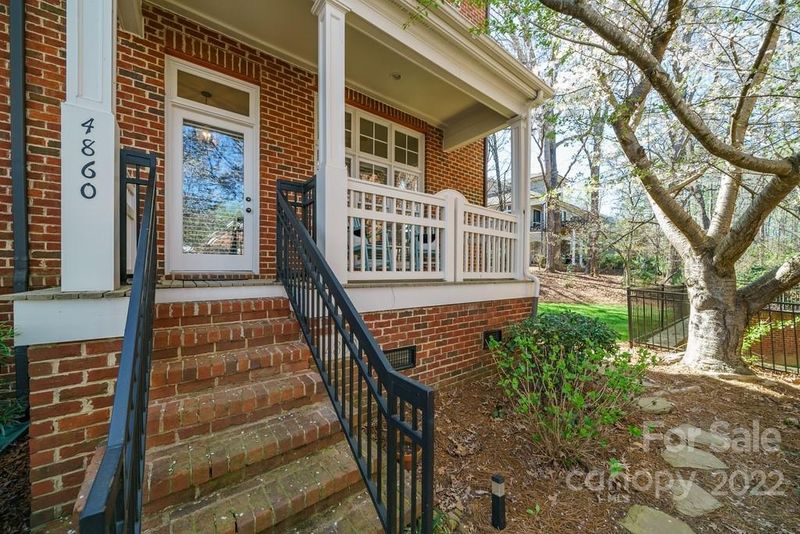 4860 South Hill View Dr, Charlotte, NC 28210