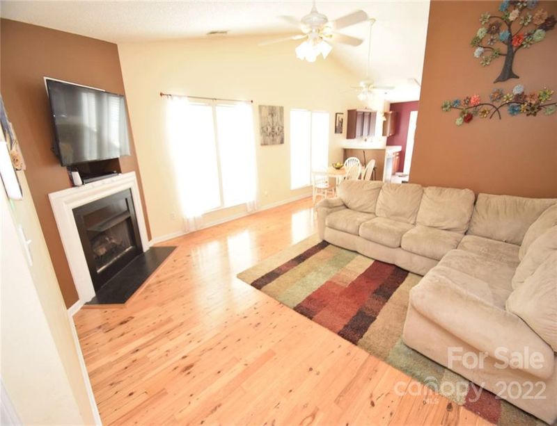 2000 Salmon River Dr #295, Monroe, NC 28110