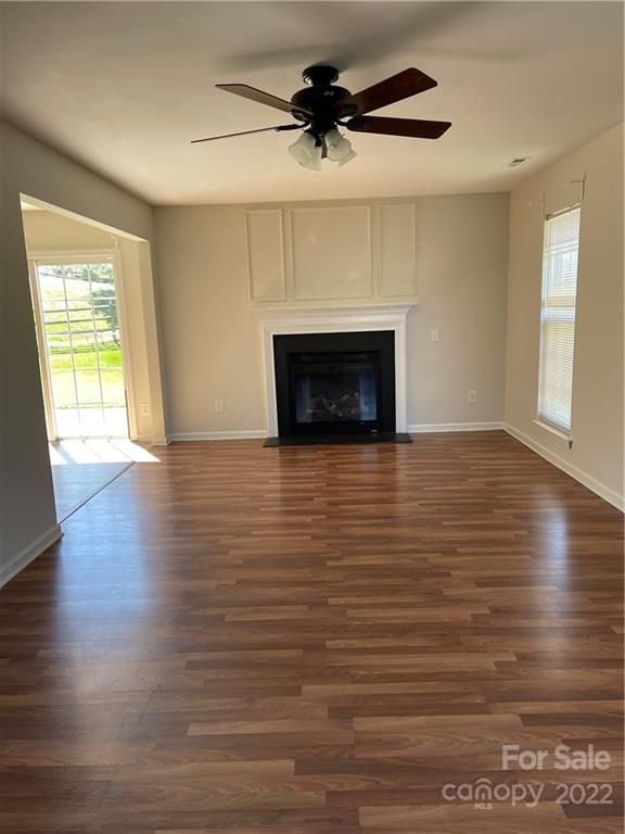 11844 Guildhall Ln, Charlotte, NC 28213