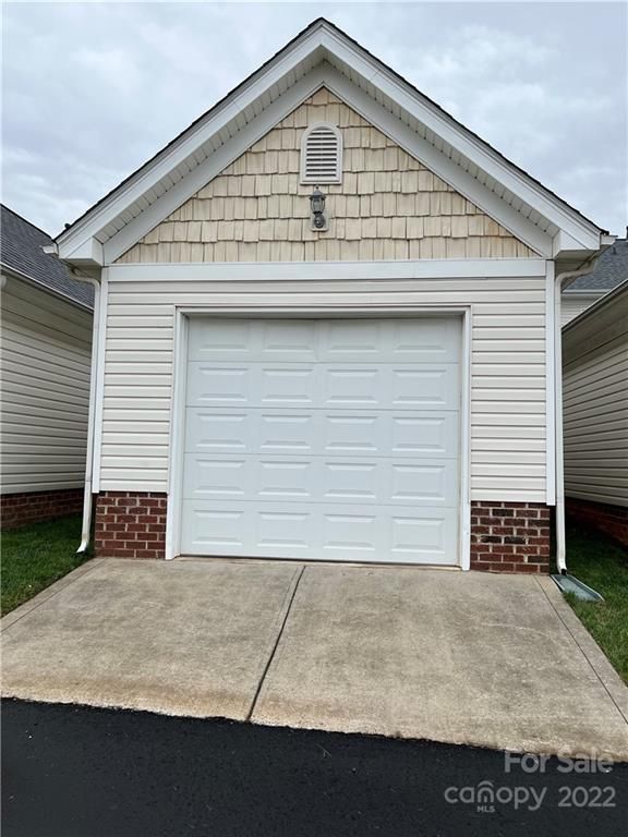 2037 Gable Way Ln #b3, Matthews, NC 28104