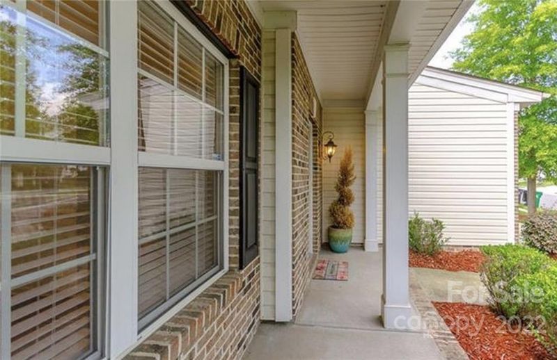 10031 Barrands Ln, Charlotte, NC 28278