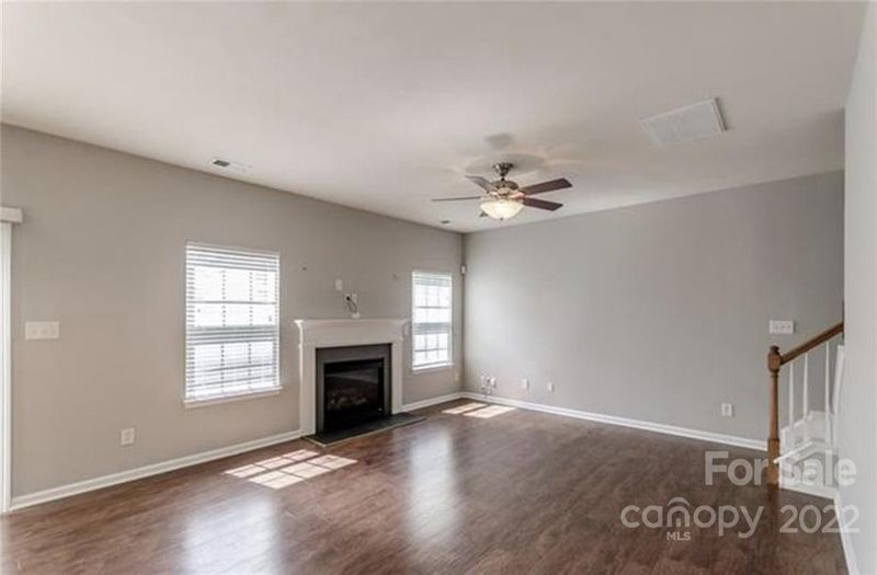 10031 Barrands Ln, Charlotte, NC 28278