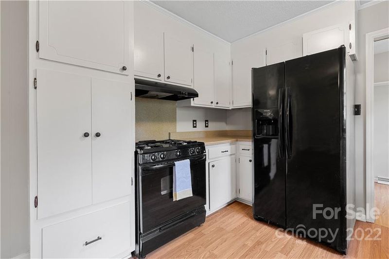 626 Wellons Dr, Gastonia, NC 28054