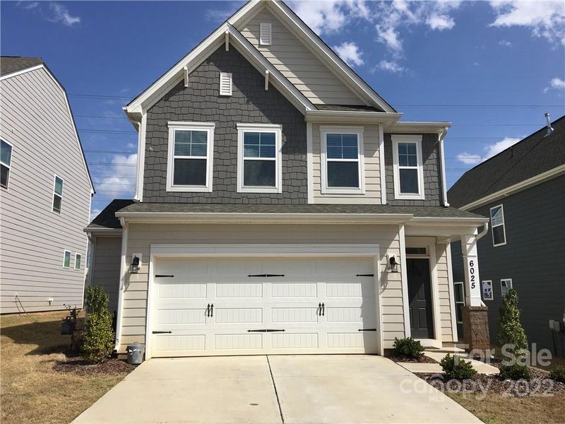 6025 Hampstead Pond Ln, Matthews, NC 28105