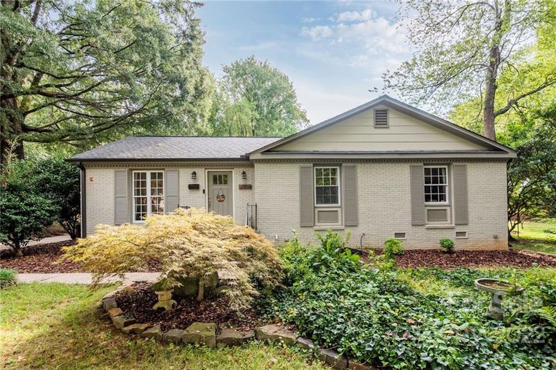 4110 Tamerlane Dr, Charlotte, NC 28205