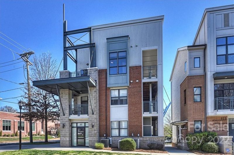911 E 8th St, Charlotte, NC 28204