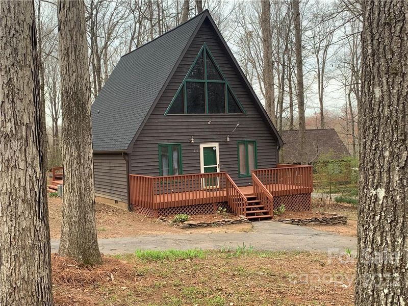 131 Forest Oaks Dr, Harmony, NC 28634
