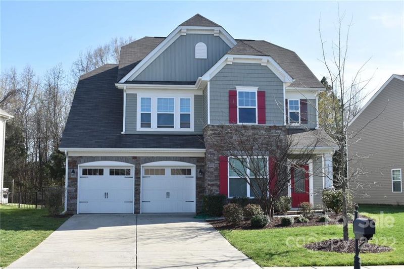 8020 Kelburn Ln, Charlotte, NC 28273